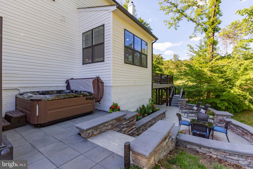 15 GROVE LANE