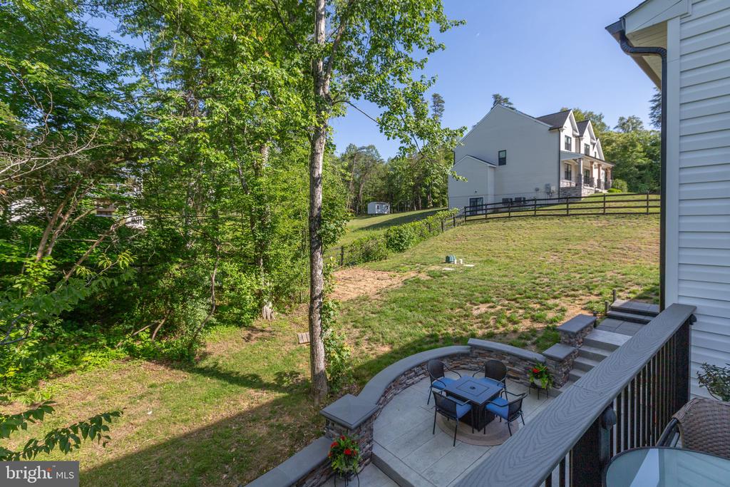 15 GROVE LANE