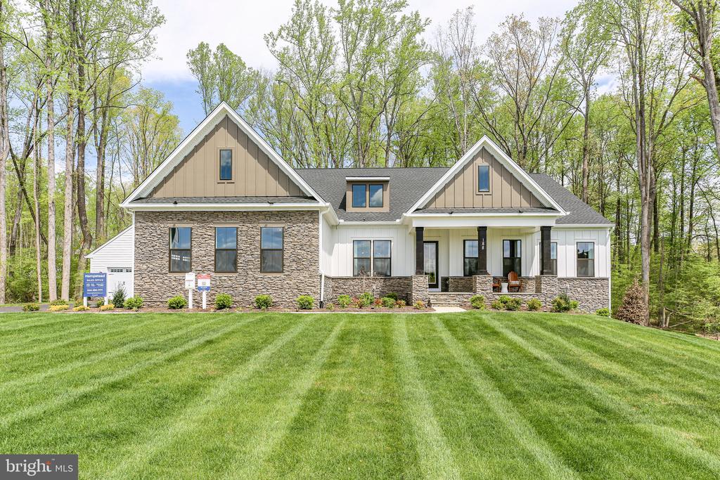 188 HAMPSTEAD FARM LANE