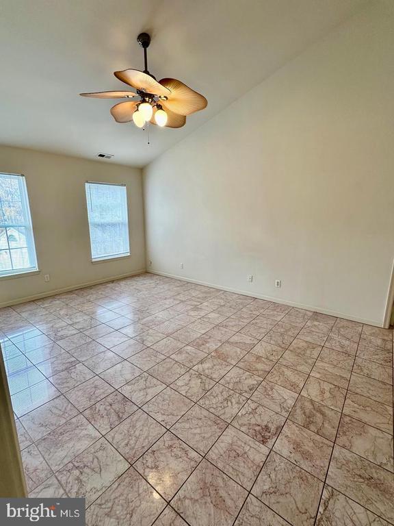 3222 TITANIC DRIVE