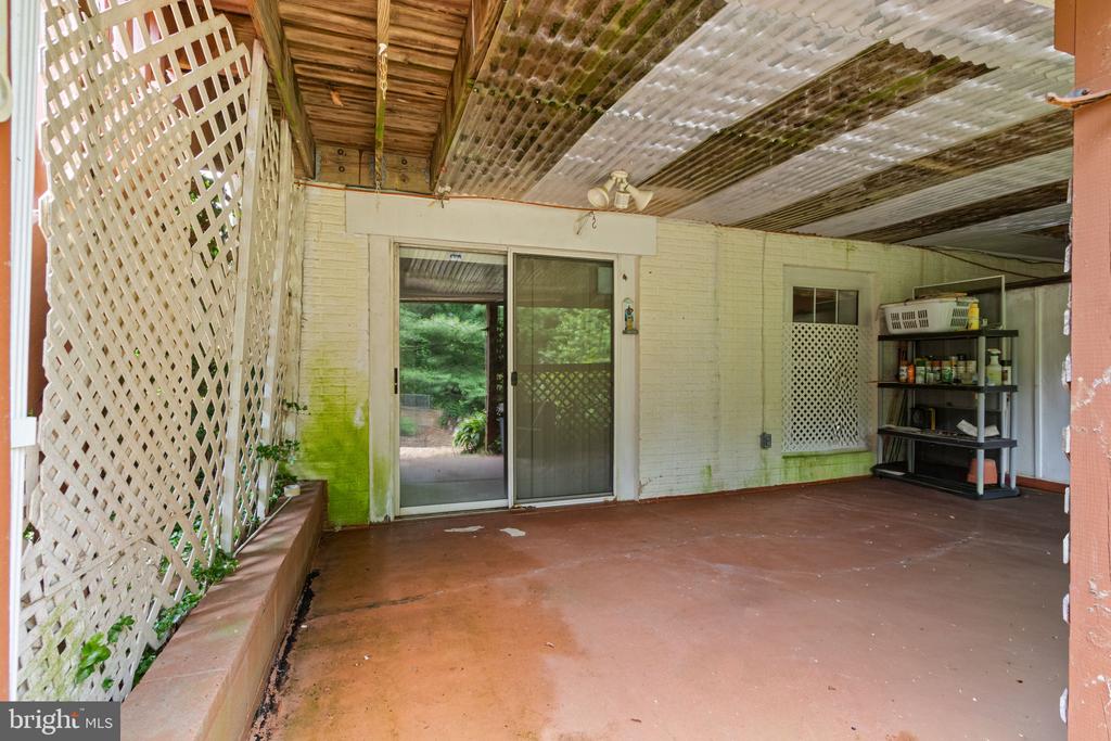 19 PURITAN PLACE