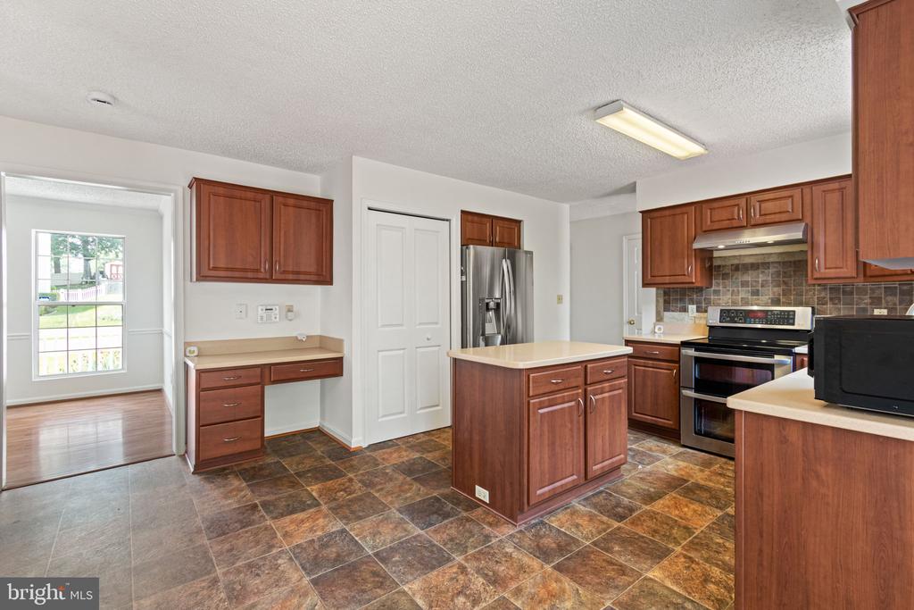 19 PURITAN PLACE
