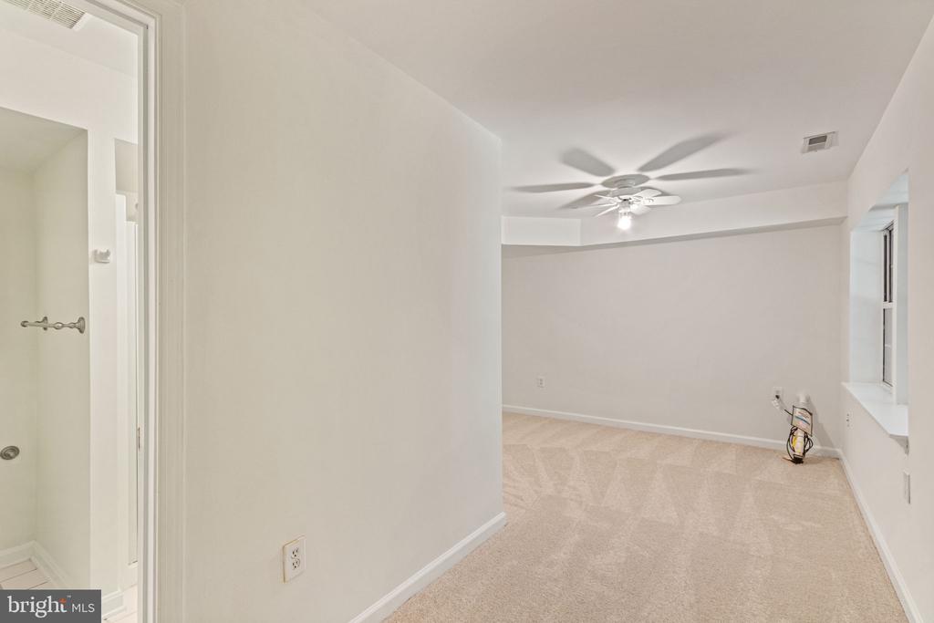 19 PURITAN PLACE