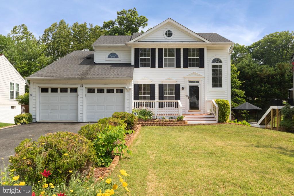 19 PURITAN PLACE