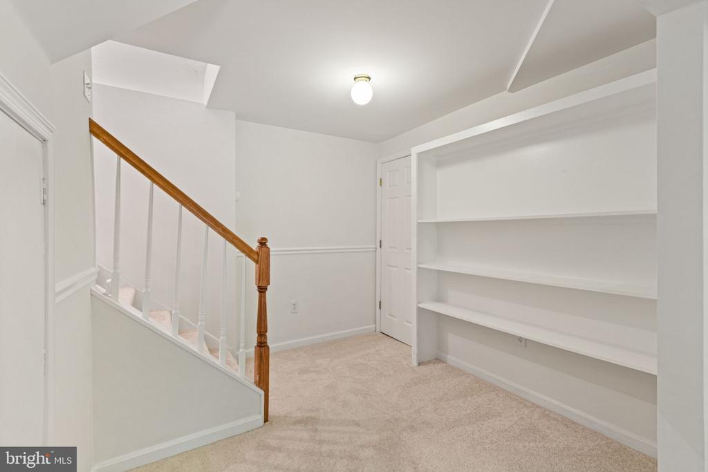 19 PURITAN PLACE
