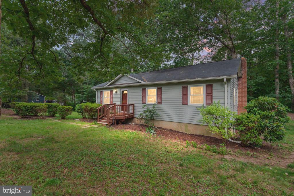 3 HILLCREST DRIVE