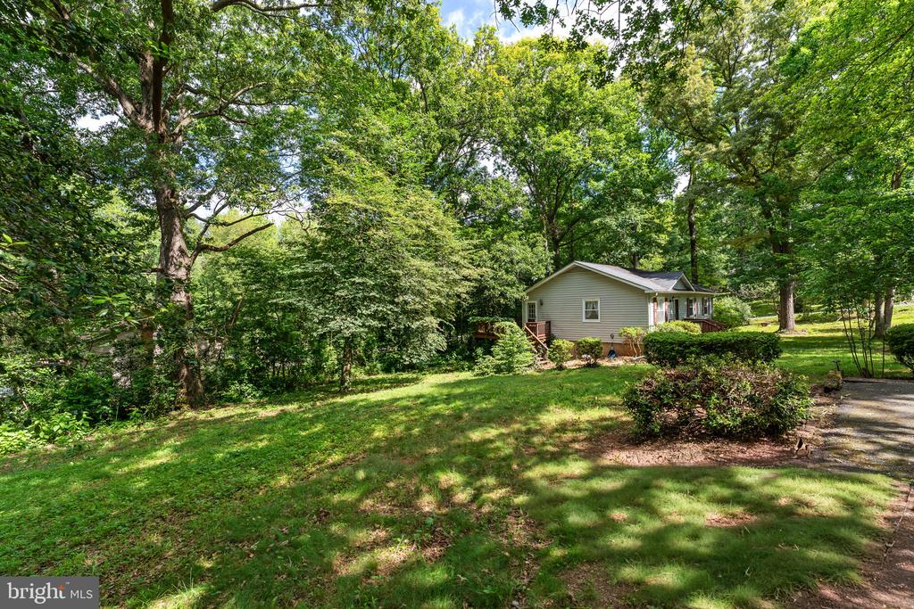 3 HILLCREST DRIVE