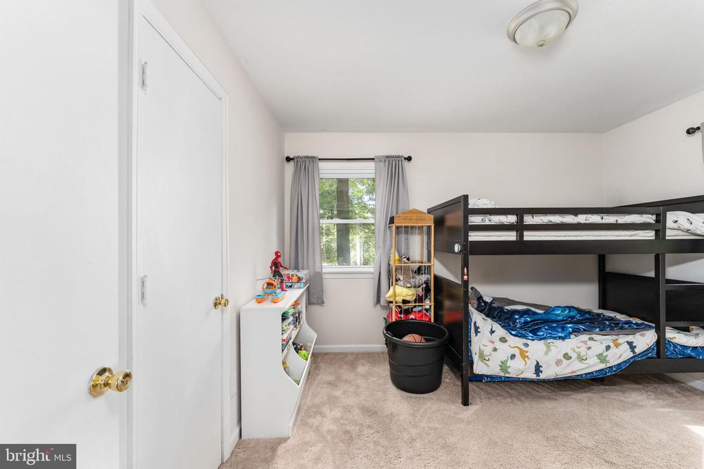 3 HILLCREST DRIVE