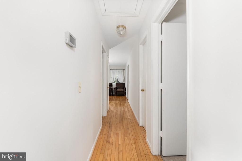 3 HILLCREST DRIVE