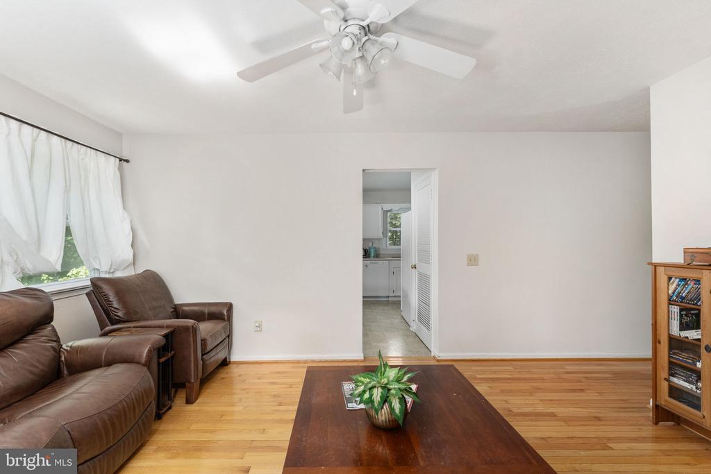3 HILLCREST DRIVE