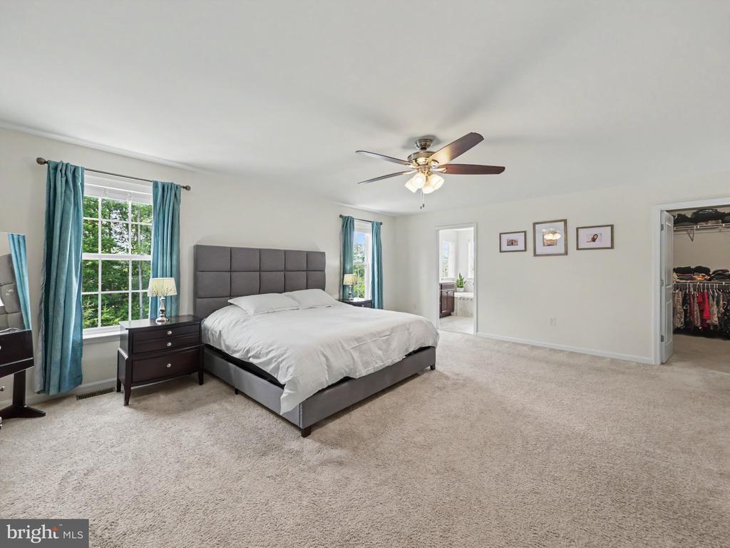 116 OLD OAKS COURT