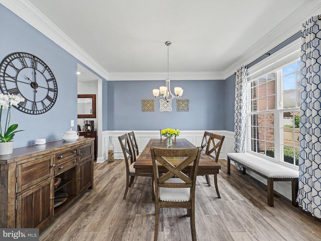 116 OLD OAKS COURT