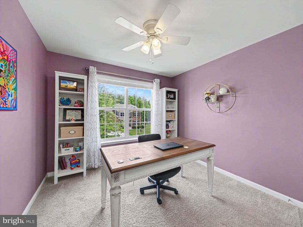 116 OLD OAKS COURT