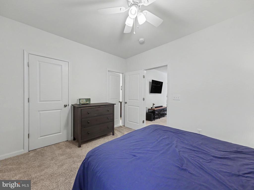 116 OLD OAKS COURT
