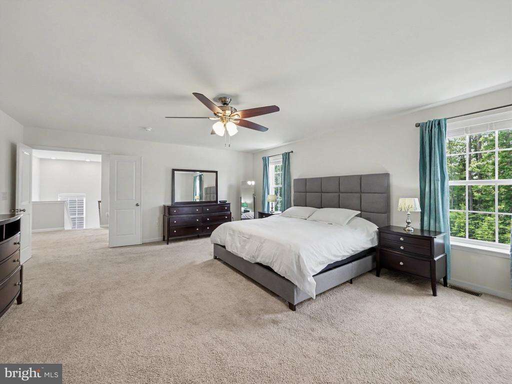 116 OLD OAKS COURT
