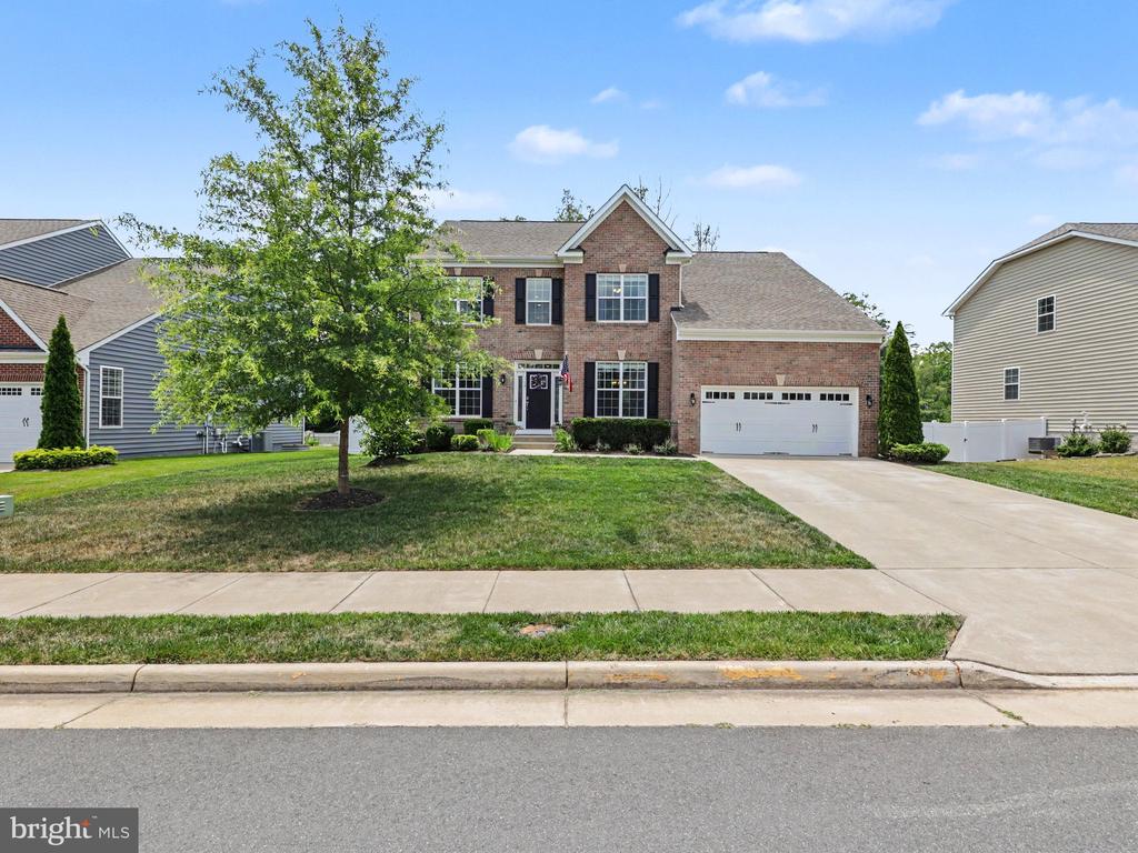 116 OLD OAKS COURT