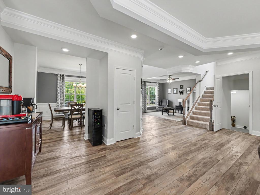 116 OLD OAKS COURT