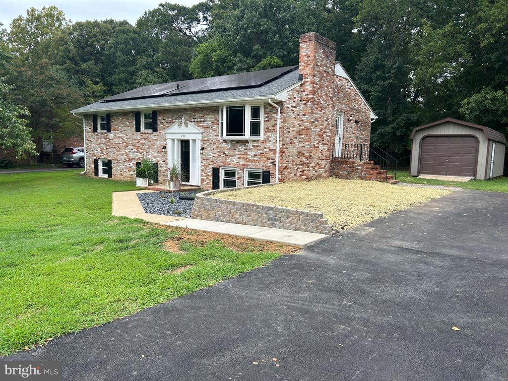 238 BETTY LEWIS DRIVE