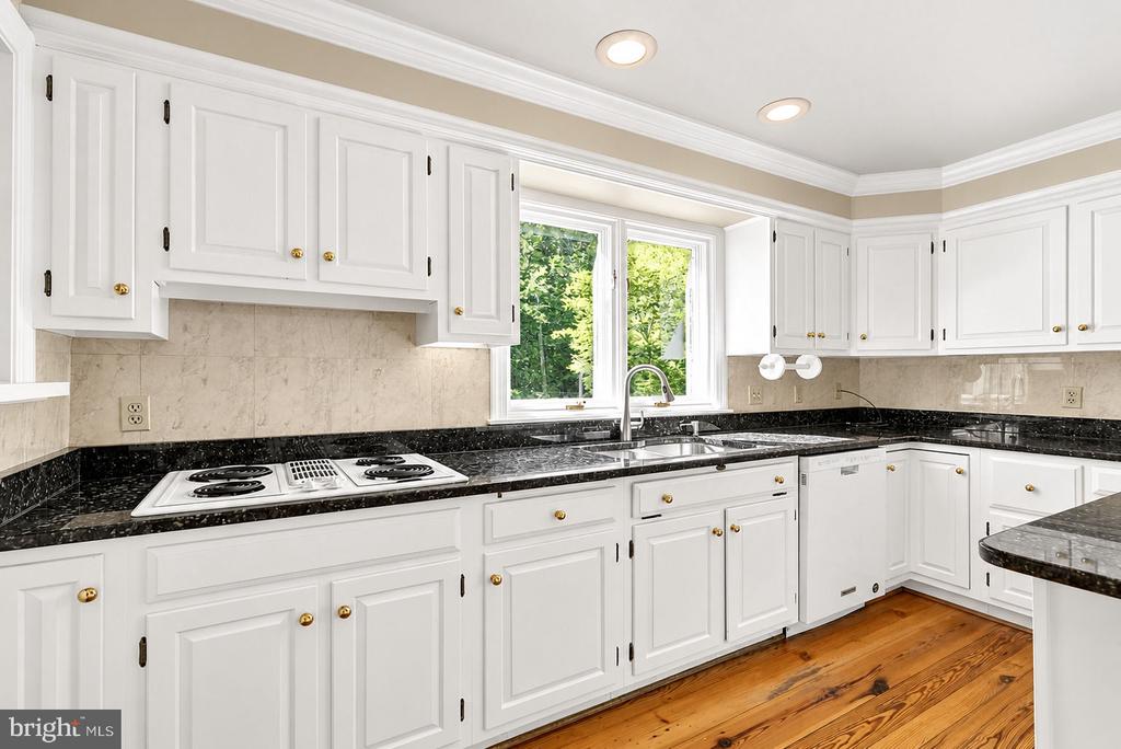 29 TALLY HO DRIVE