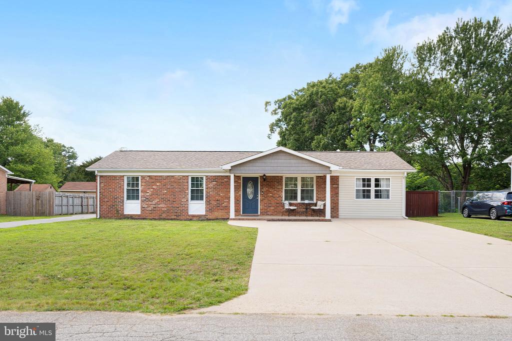 609 EDWARDS DRIVE
