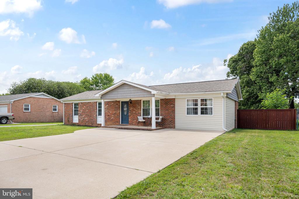 609 EDWARDS DRIVE
