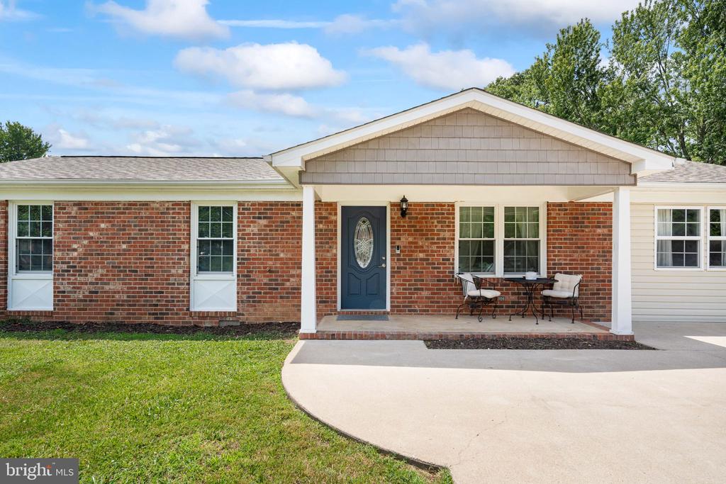 609 EDWARDS DRIVE