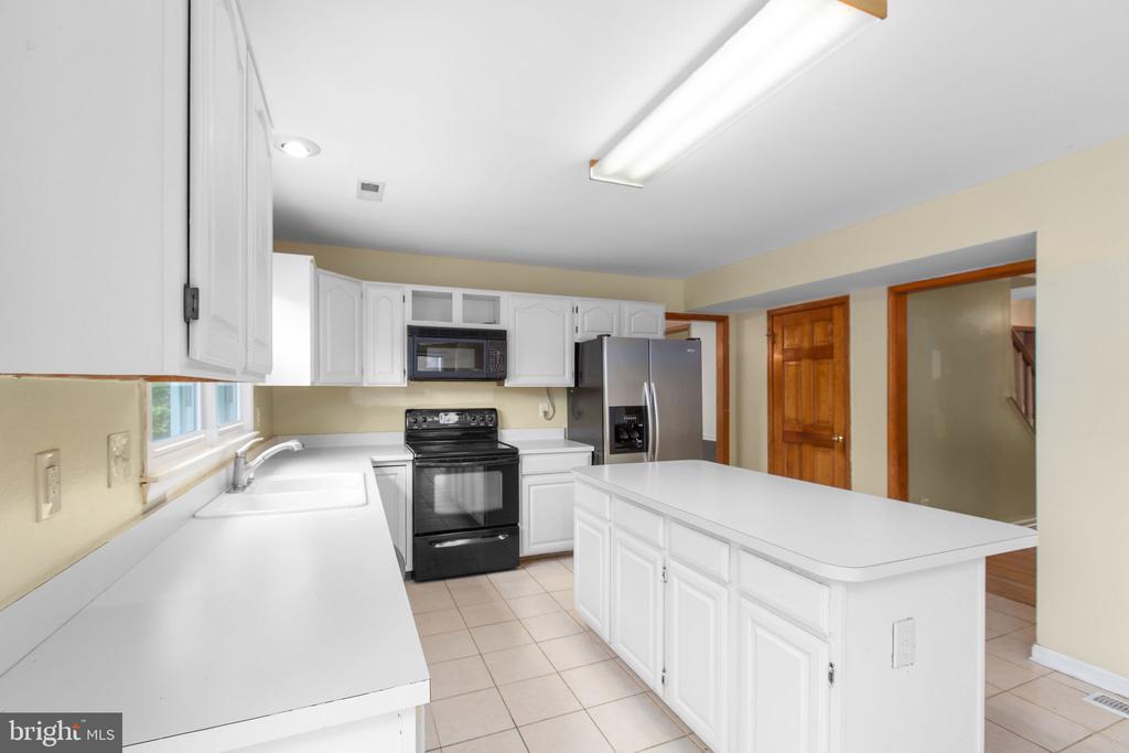 5 BALLANTRAE COURT