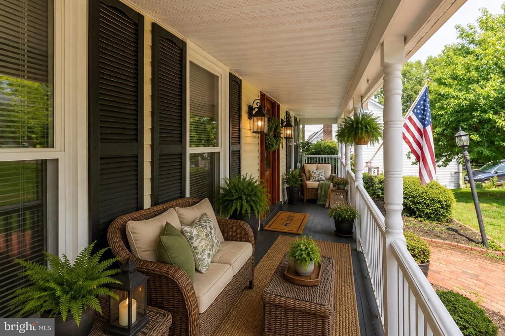 5 BALLANTRAE COURT