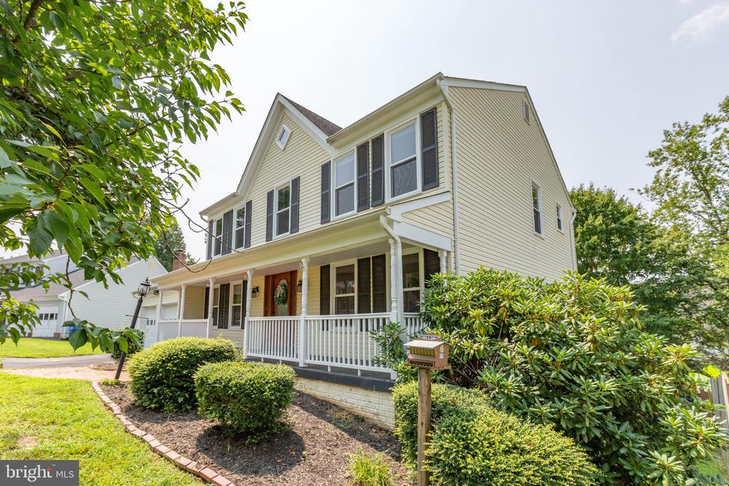 5 BALLANTRAE COURT