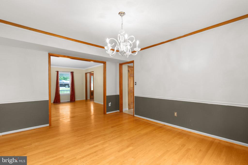 5 BALLANTRAE COURT