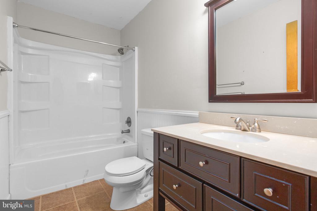 5 BALLANTRAE COURT