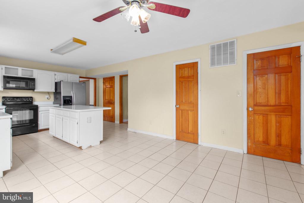 5 BALLANTRAE COURT