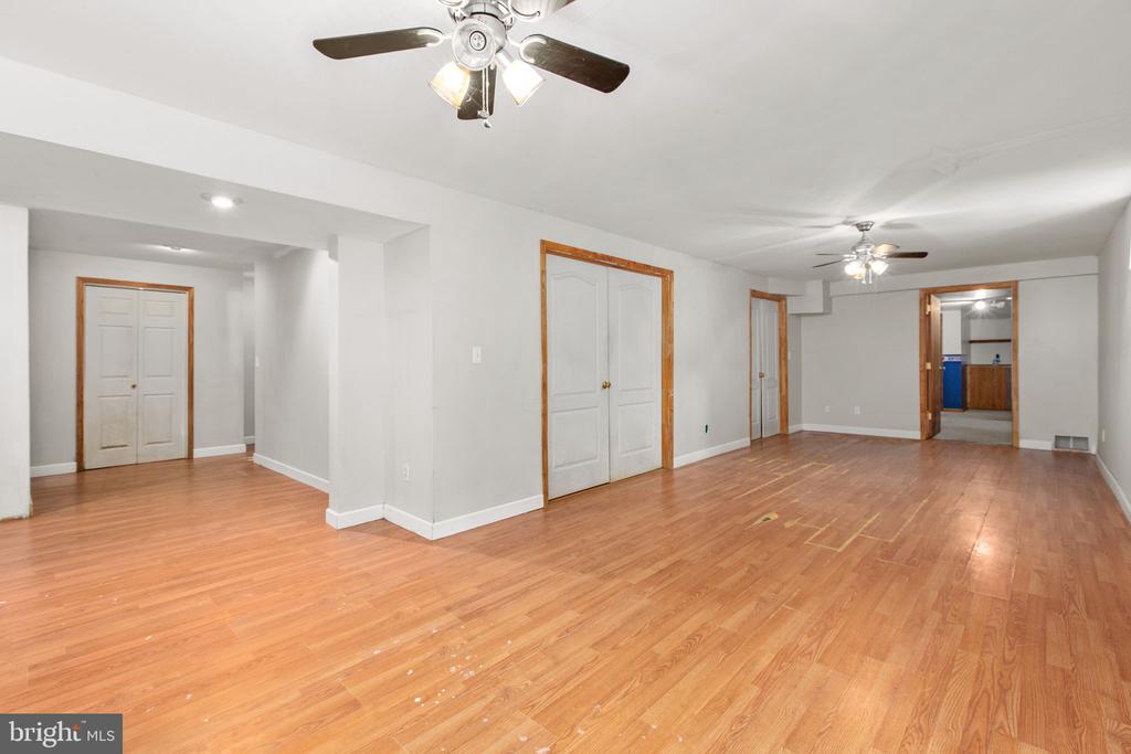 5 BALLANTRAE COURT