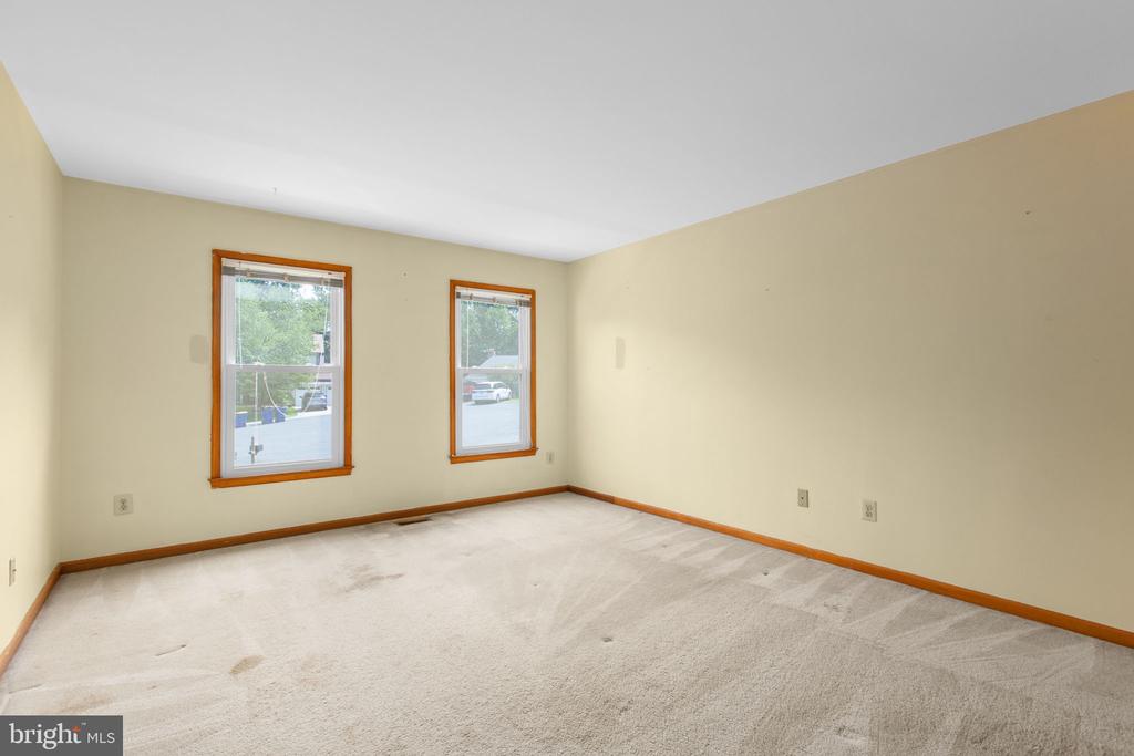 5 BALLANTRAE COURT