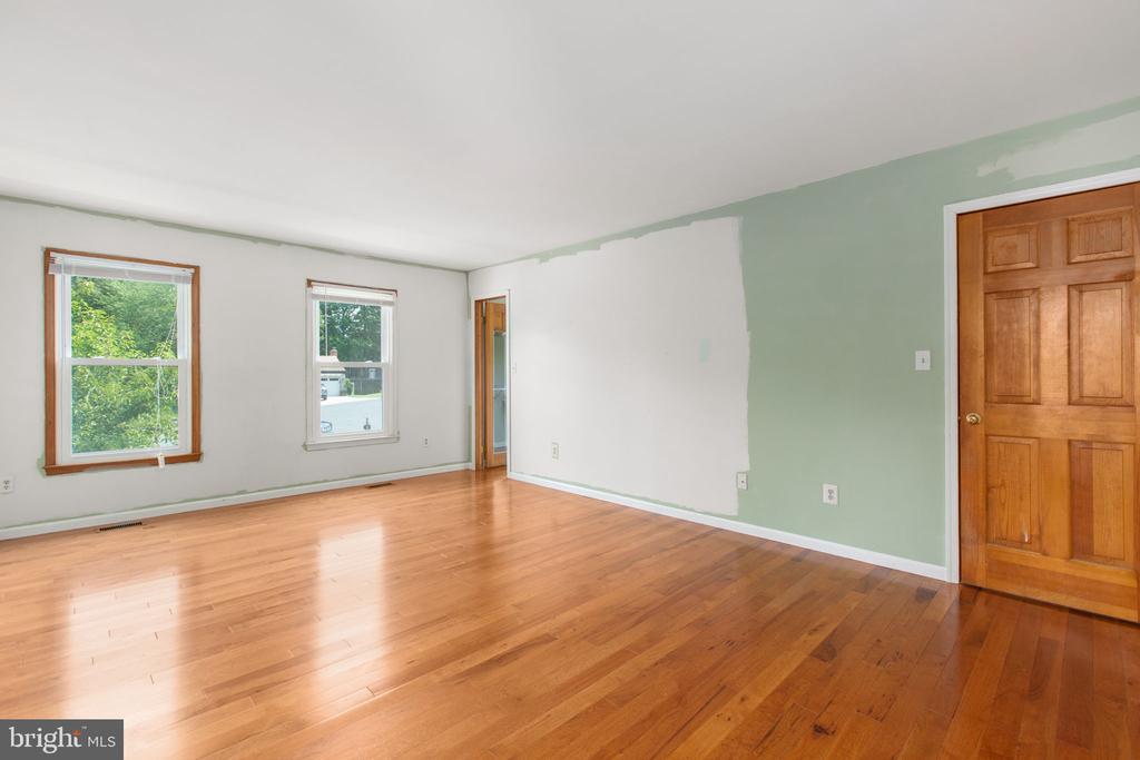 5 BALLANTRAE COURT