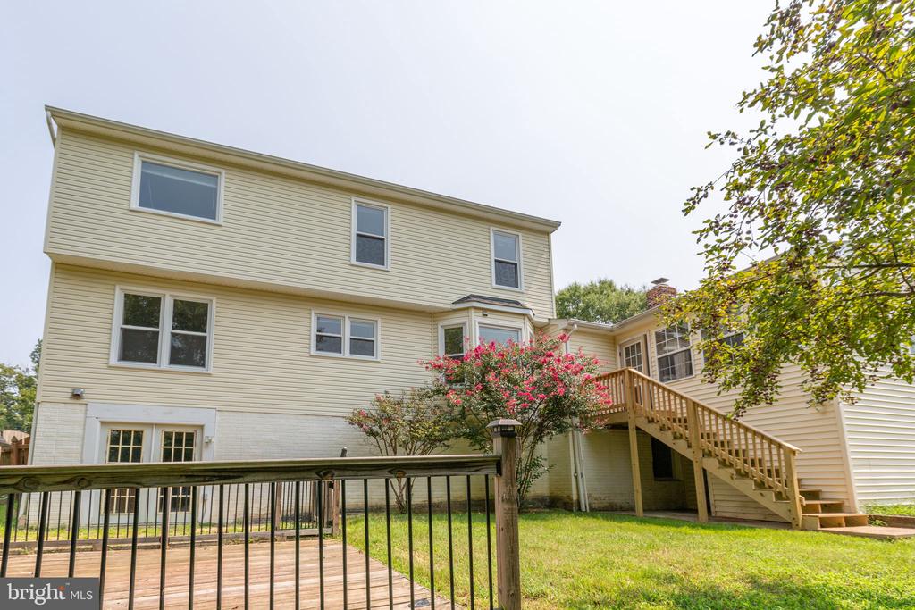 5 BALLANTRAE COURT