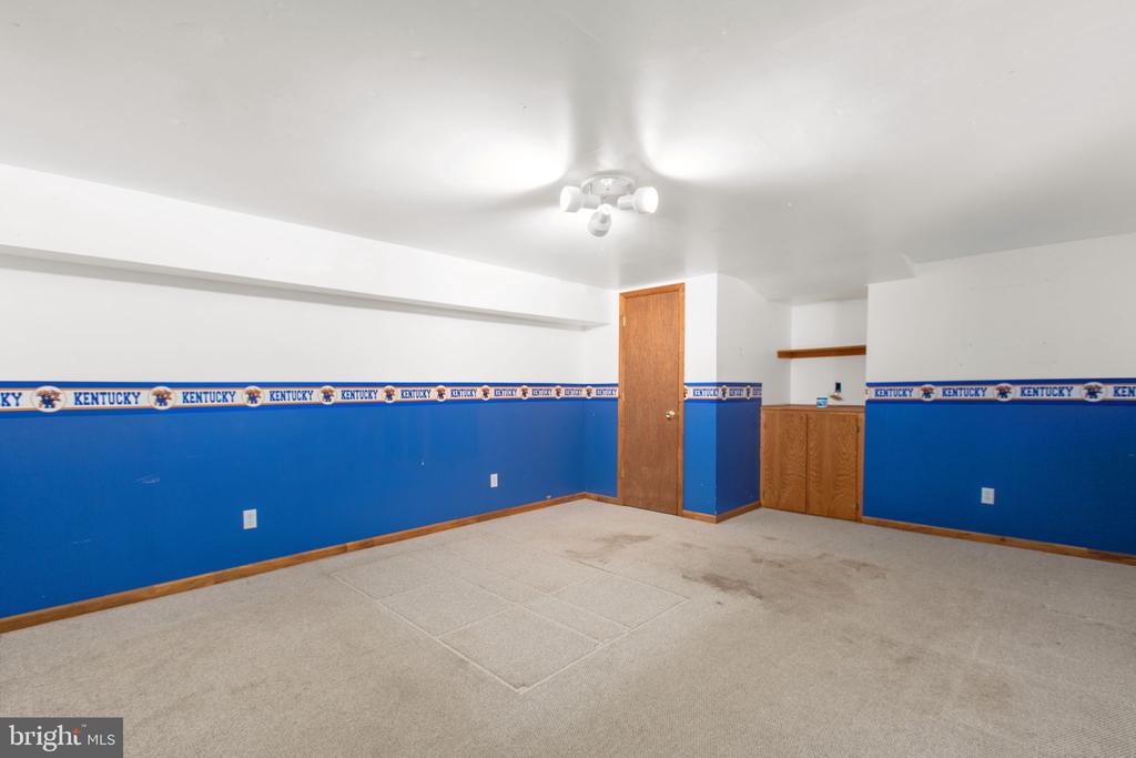 5 BALLANTRAE COURT