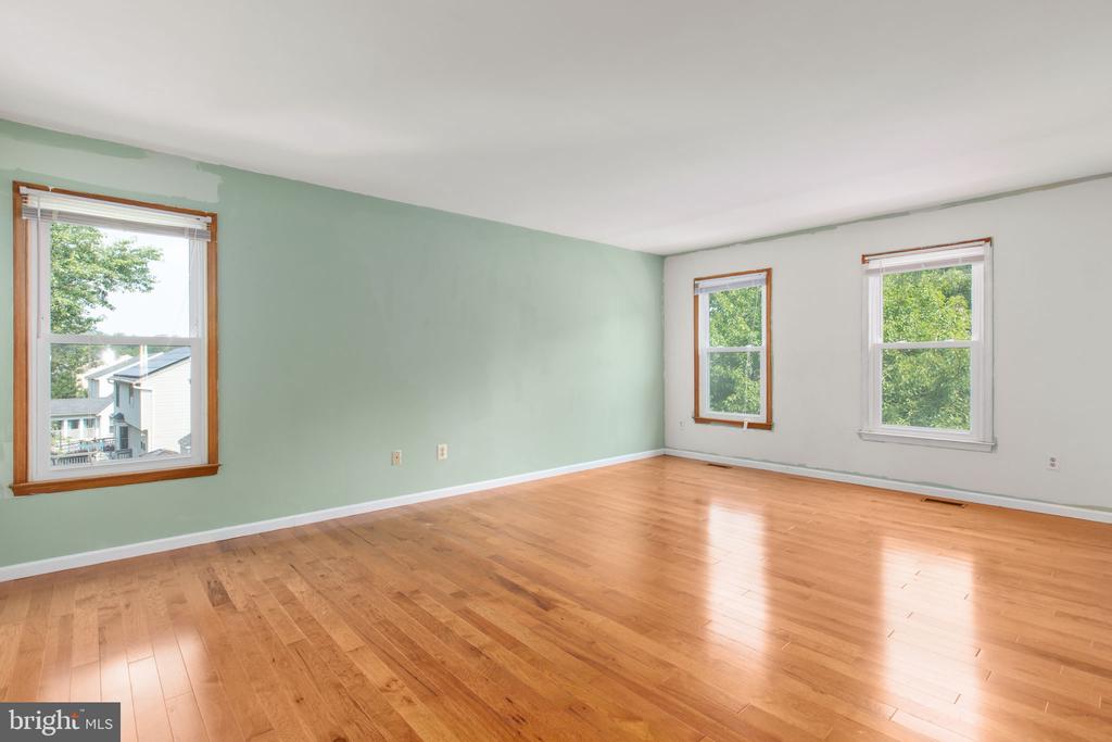 5 BALLANTRAE COURT