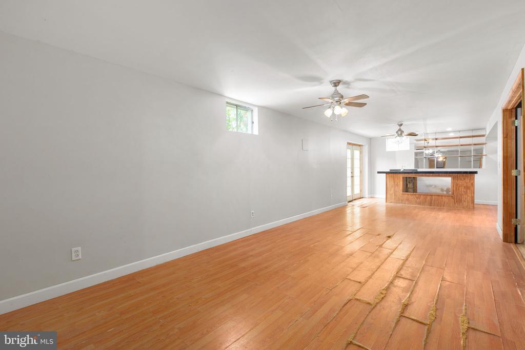 5 BALLANTRAE COURT