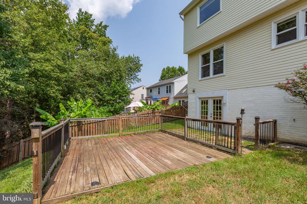 5 BALLANTRAE COURT
