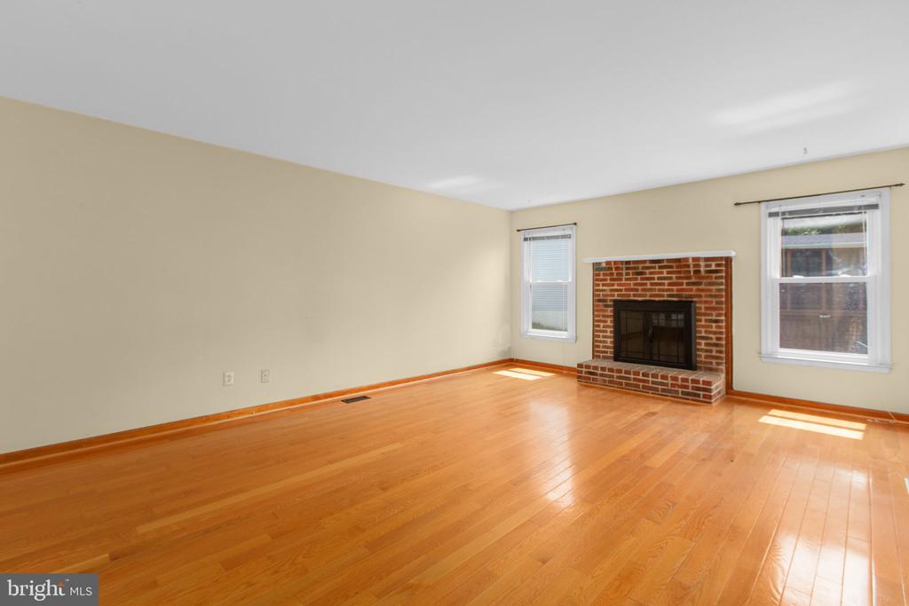 5 BALLANTRAE COURT