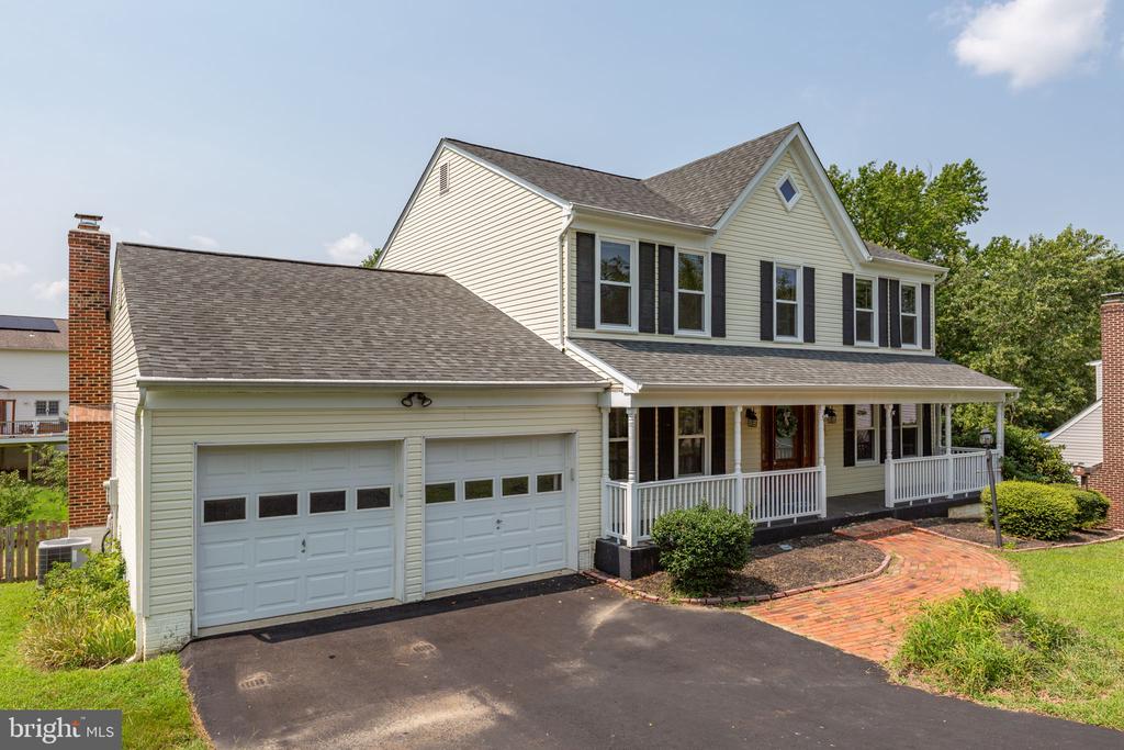 5 BALLANTRAE COURT