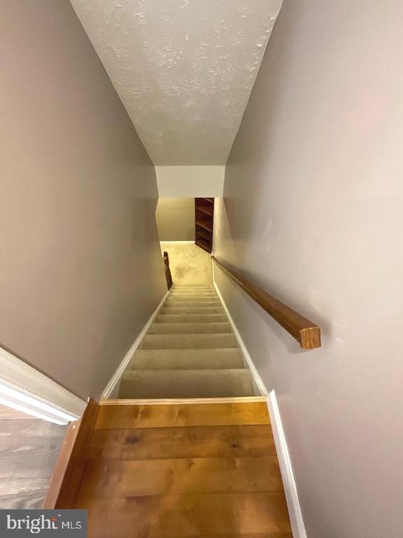 404 POTOMAC HILLS DRIVE