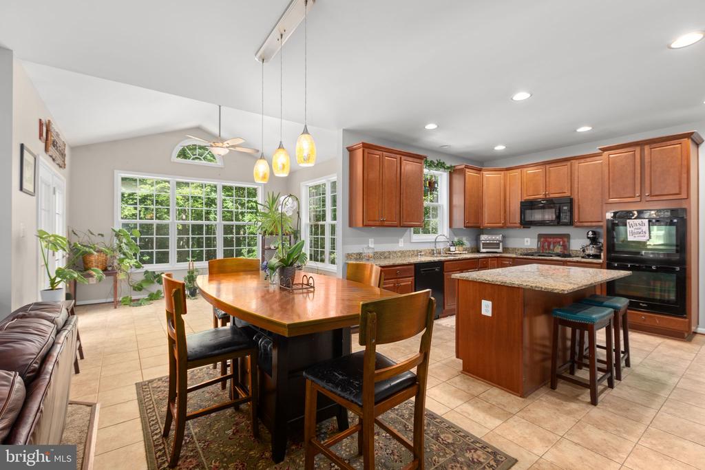 3940 Grouse DR