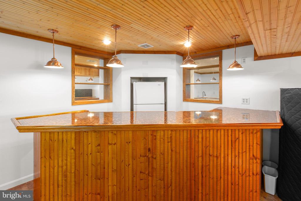 665 HOLLY CORNER RD