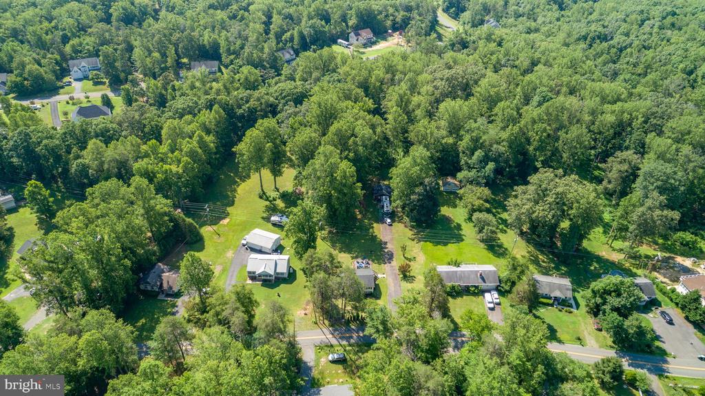 665 HOLLY CORNER RD