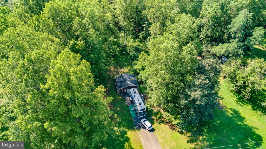 665 HOLLY CORNER RD