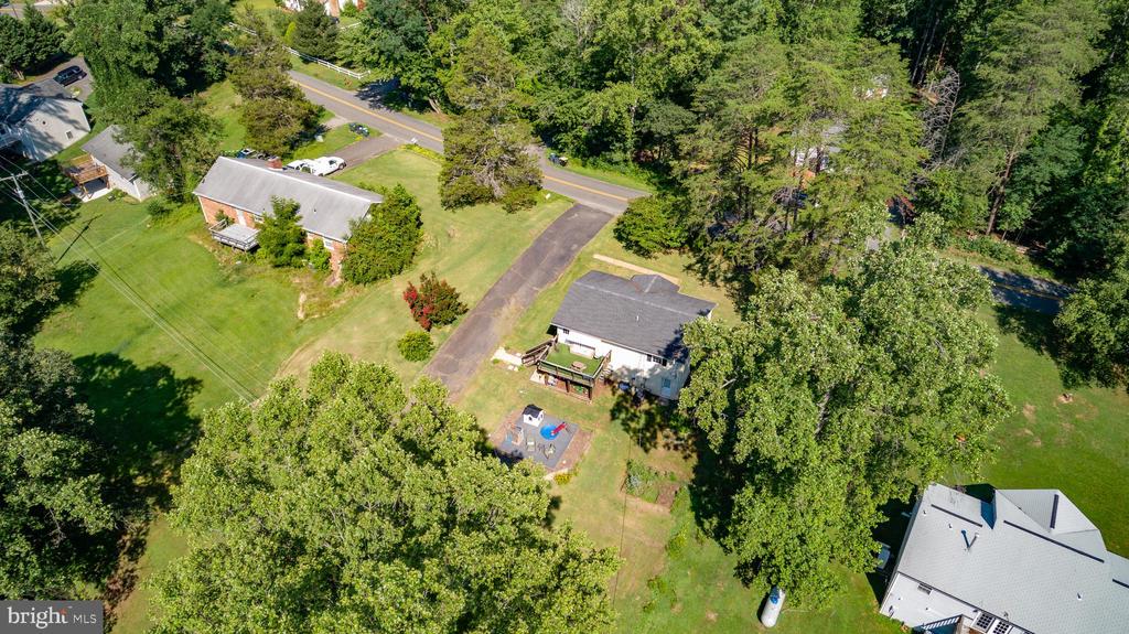 665 HOLLY CORNER RD