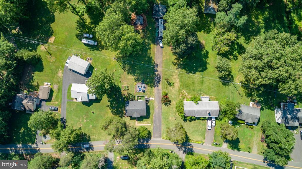 665 HOLLY CORNER RD