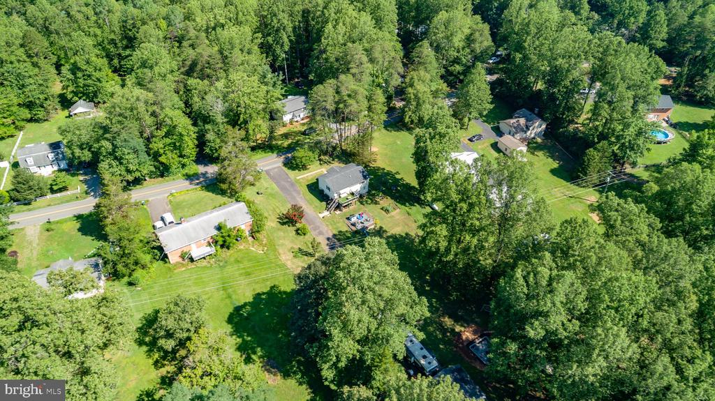 665 HOLLY CORNER RD